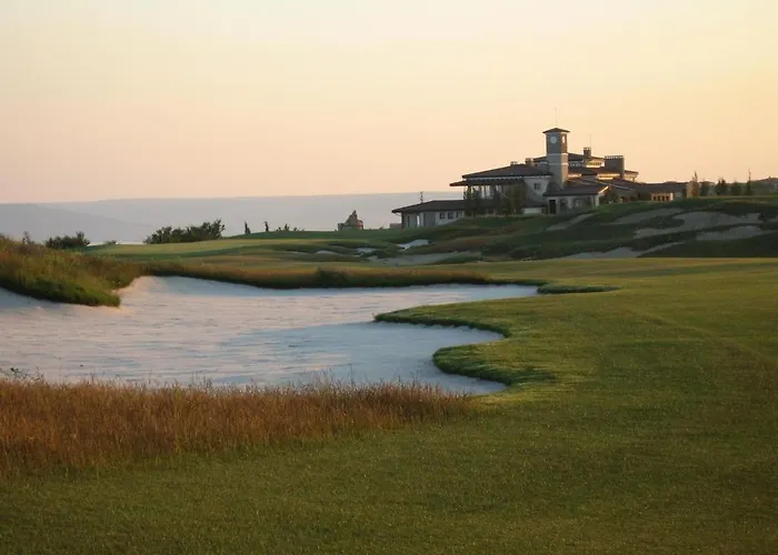 Blacksearama Golf & Villas