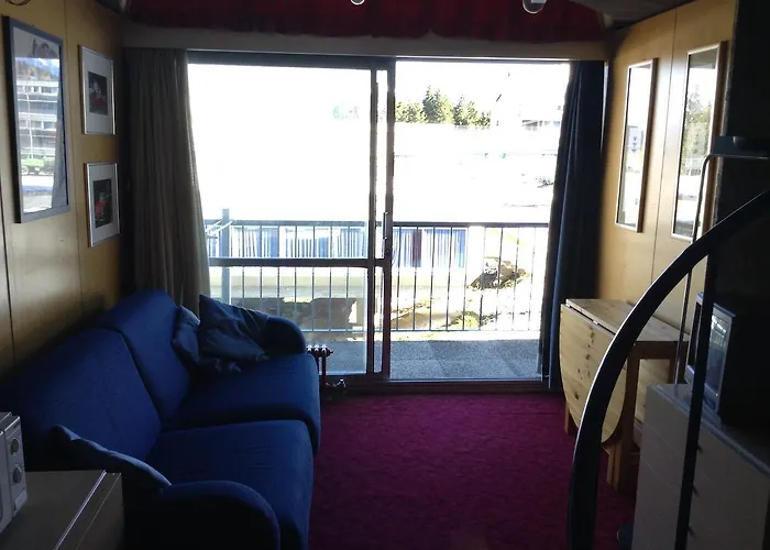 Th 1400 Hotel