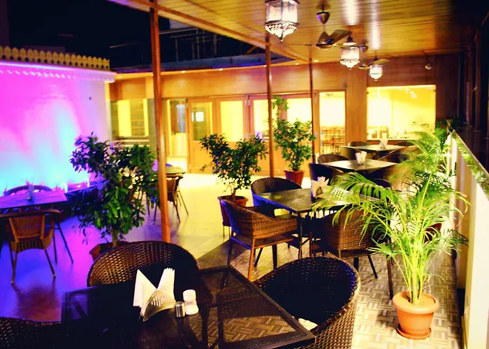 Hotel H R Palace
