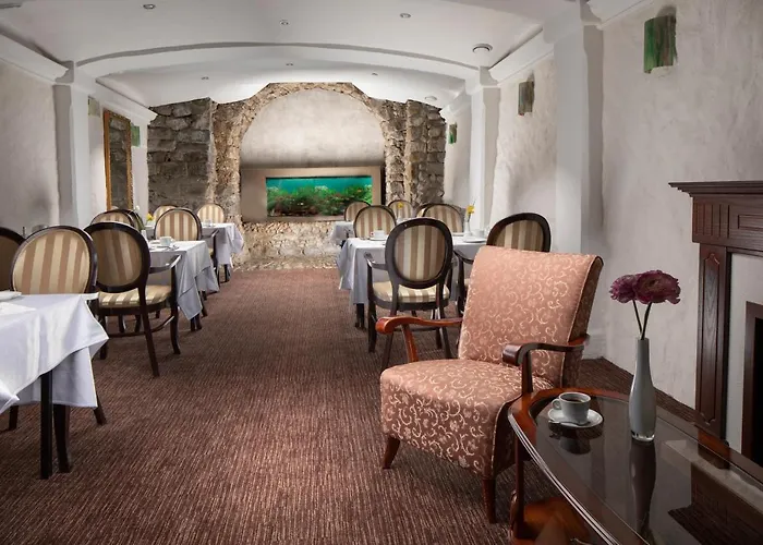 Promenada Romantic Hotel